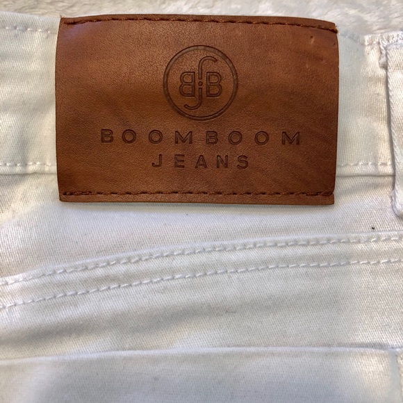 Boom Boom Women’s Shorts Size: 9 Color: White - Picture 4 of 4